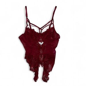 Elegant Lace maroon Lingerie Set
